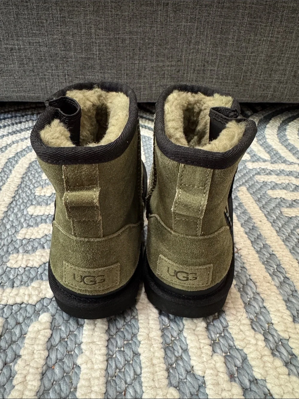 UGG Classic Zip Mini Olive Green Suede Ankle Boots Size 5